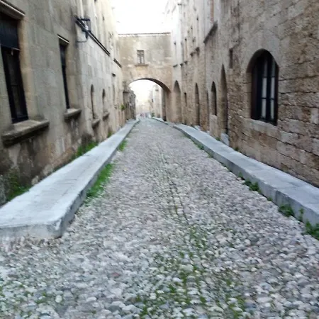 In The Center Of The Medieval Town,very Economical *